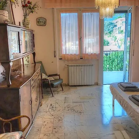 Lily Apartman